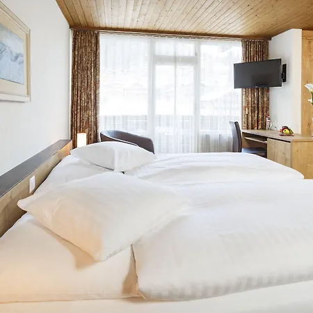 ダービー　スイス　クオリティ　ホテル